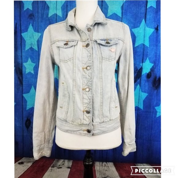 women's light blue denim jean jacket